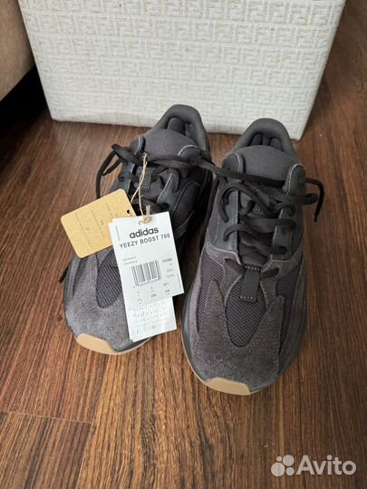 Adidas yeezy boost 700