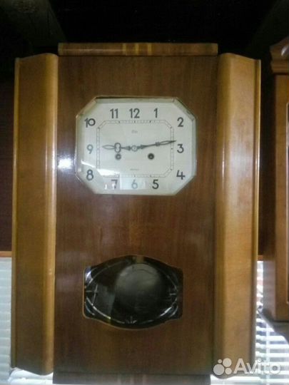 Часы Янтарь