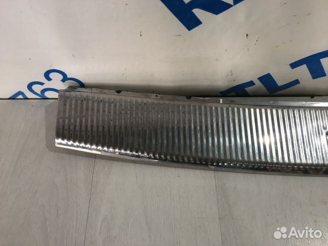 Накладка замка багажника volkswagen touareg I рест