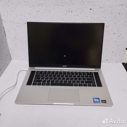 Ноутбук honor magicbook pro