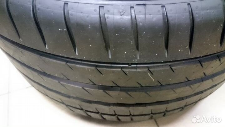 Michelin Pilot Super Sport 345/30 R19 109Y