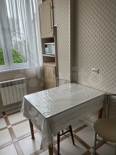 2-к. квартира, 70 м², 4/9 эт.