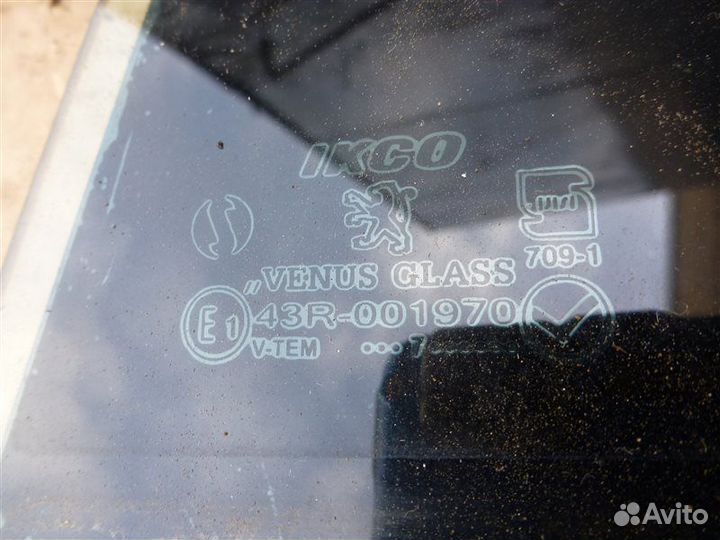 Стекло двери заднее левое Peugeot 206 2B TU3A 2008