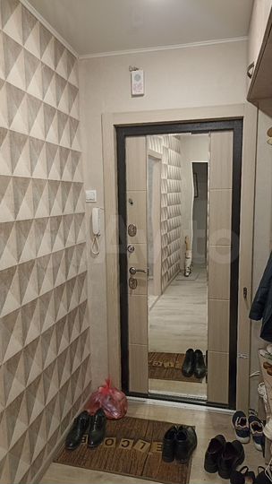 2-к. квартира, 53 м², 1/5 эт.