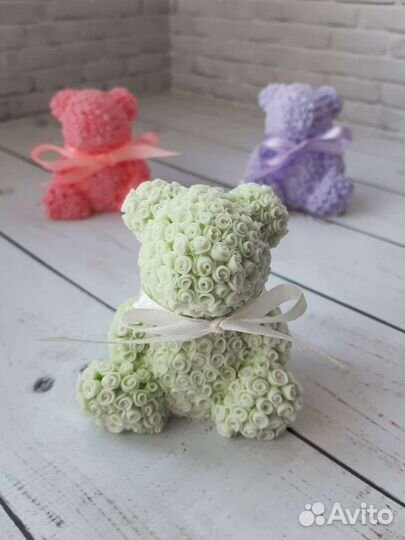 Мишка в розочках (мыло)