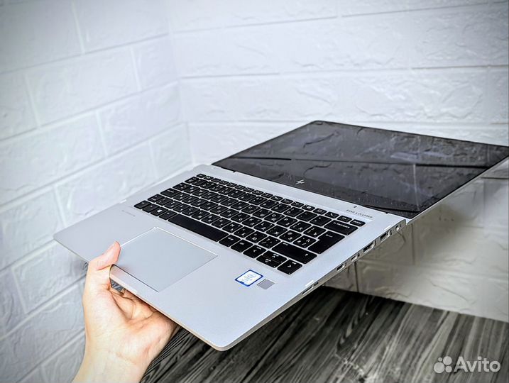 Тонкий HP Elitebook 1030 G2 x360 i5-7300u/8/256