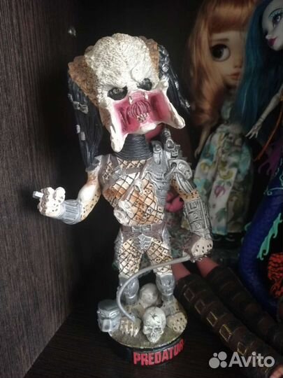 Фигурка хищника predator