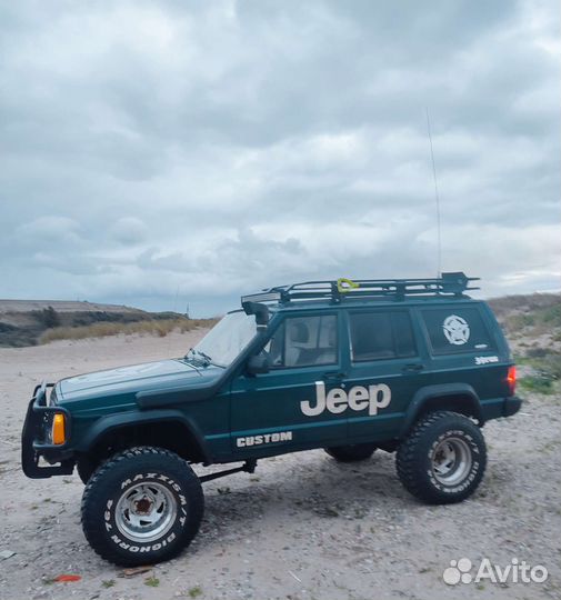 Jeep Cherokee 4.0 AT, 1996, 250 000 км