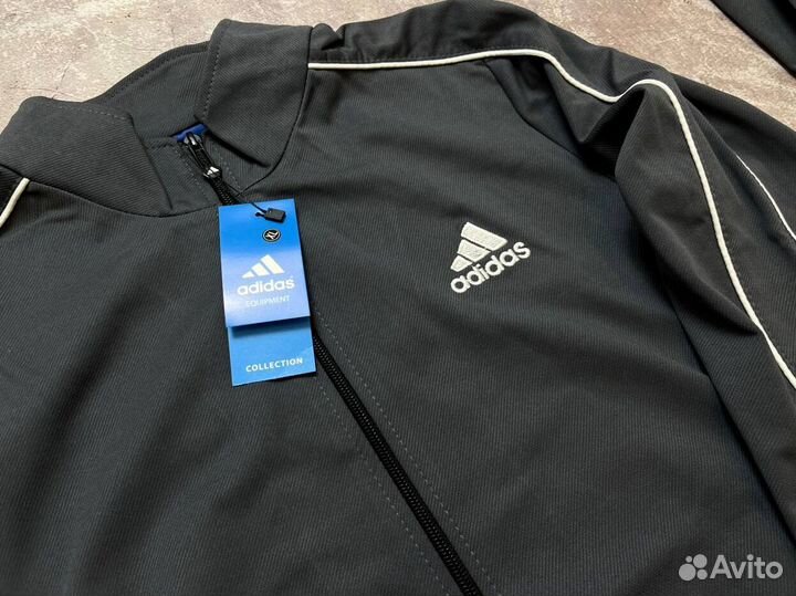 Спортивные костюмы Adidas