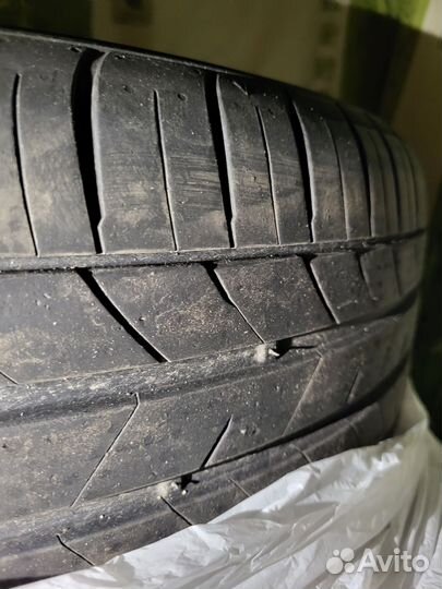 Kumho Ecsta HS52 215/50 R17