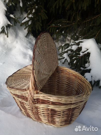 Корзина плетёная с крышками