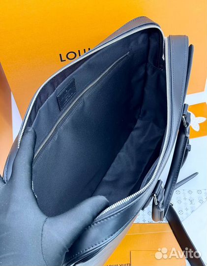 Louis vuitton портфель