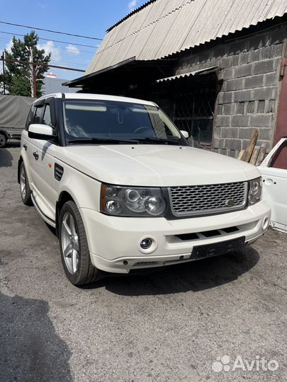 В разборе Range Rover Sport