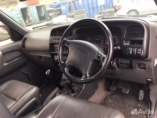 Разбор на запчасти Isuzu Trooper