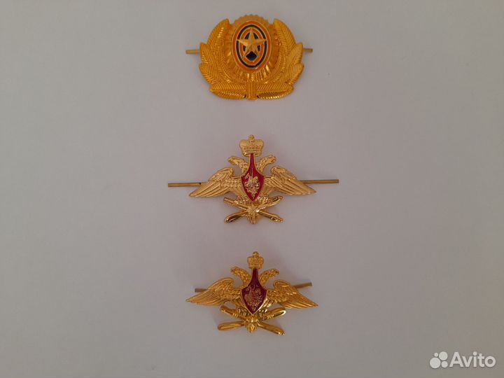 Значки на военную фуражку