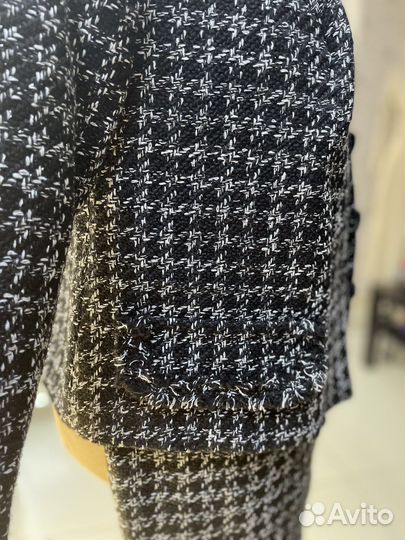 Костюм женский