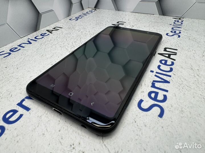 Samsung Galaxy A6+, 3/32 ГБ