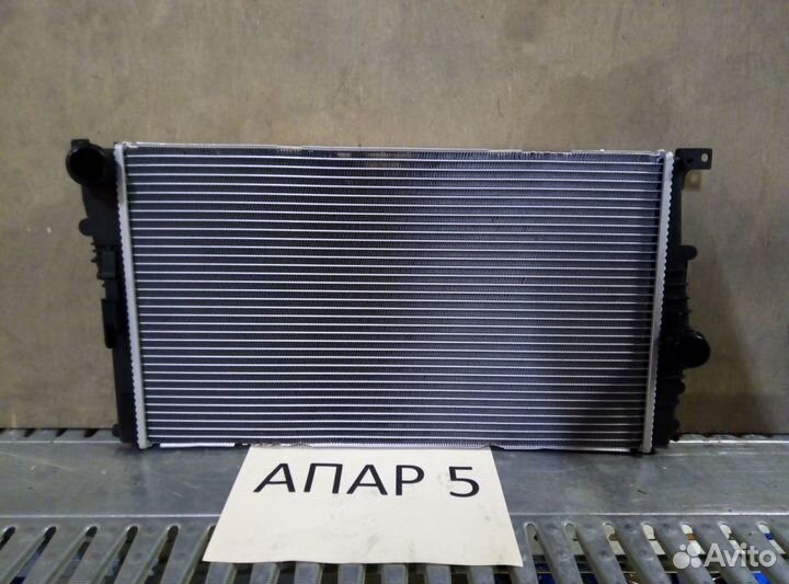 Радиатор двс АКПП BMW F21