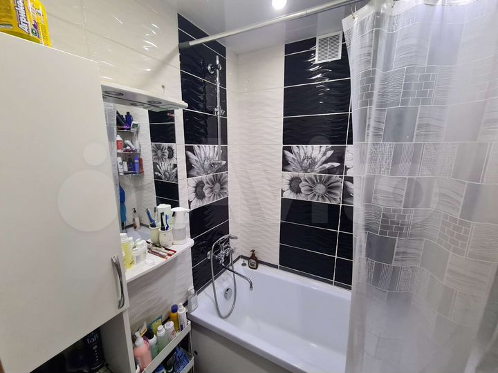 3-к. квартира, 70 м², 5/5 эт.