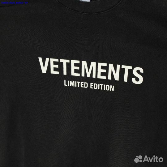 Футболка vetements