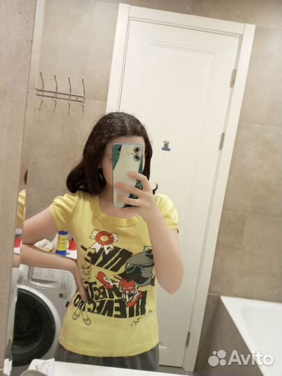 Футболка с принтом вороной из мультика+штаны клеш