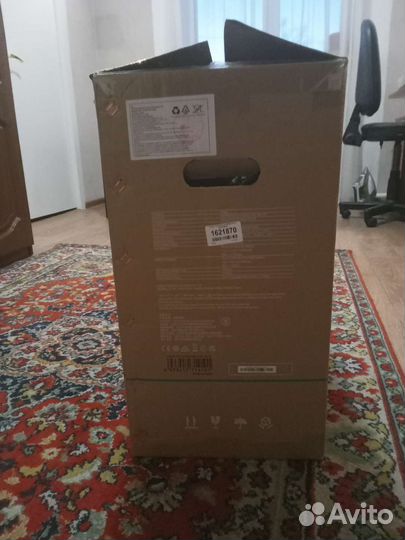 Коробка игрушек: Лего,хотвилс и т.д