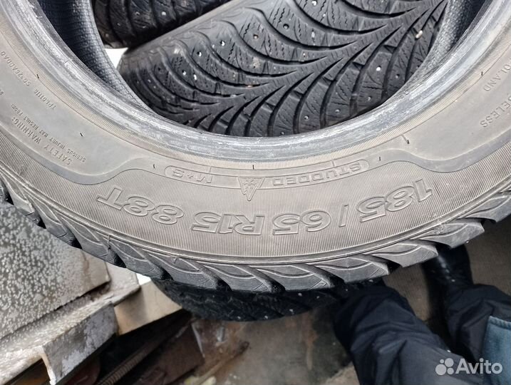 Sava Eskimo Stud 185/65 R15 88T