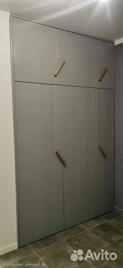 Шкаф распашной современный от фабрики