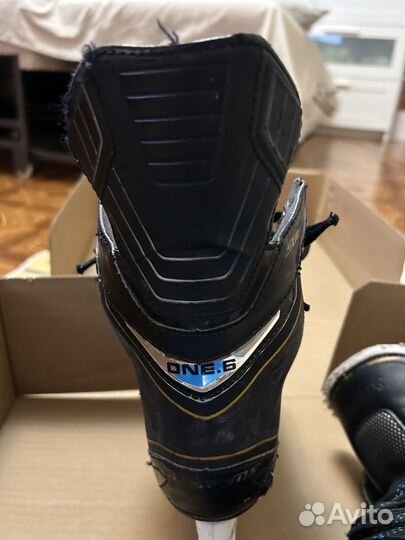 Хоккейные коньки bauer supreme one.6