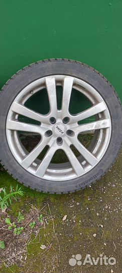 Continental ContiIceContact 240/40 R18