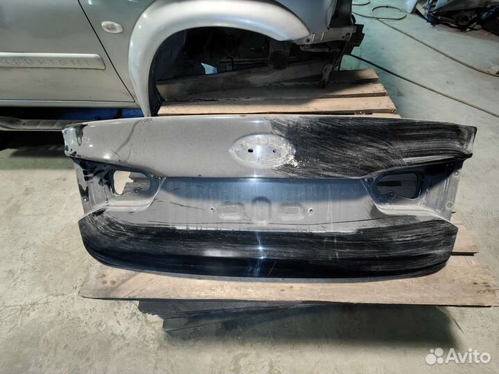 Крышка багажника Kia rio 3