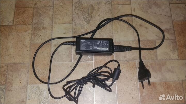 Монитор benq v2220-b