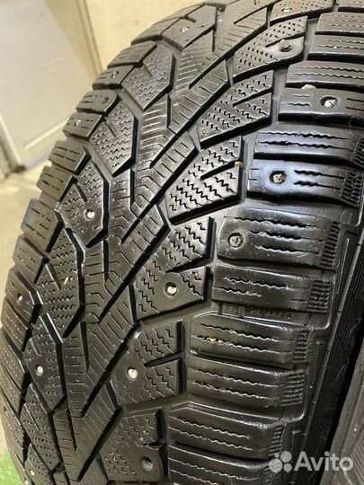 Gislaved Nord Frost 200 215/60 R16