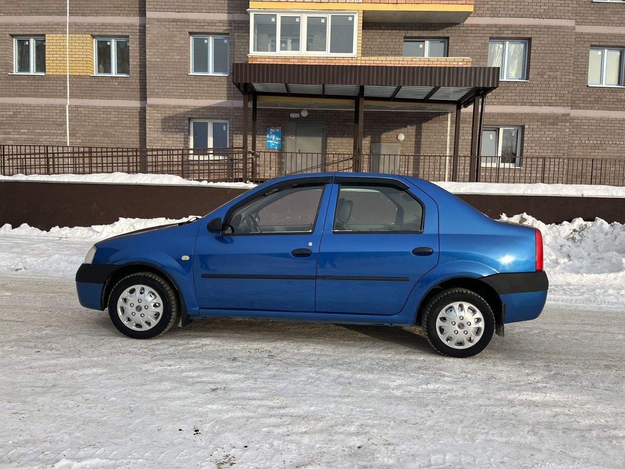 Renault Logan: фото владельца