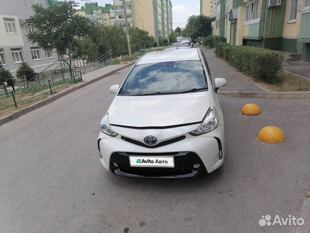 Toyota Prius Alpha 1.8 CVT, 2017, 274 258 км с пробегом, цена 1580000 руб.