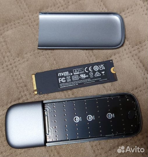 Внешний SSD диск 500 GB M2 NVMe Ugreen + Samsung