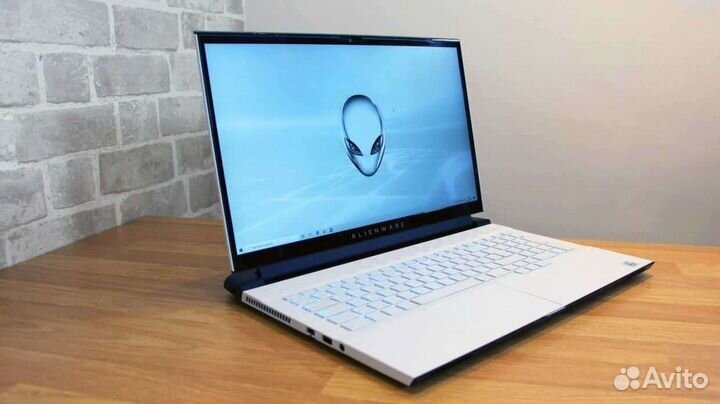 Ноутбук Dell Alienware M17 R4 i7 / RTX 3070 8gb