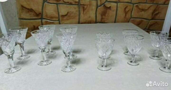 Хрустальные рюмки