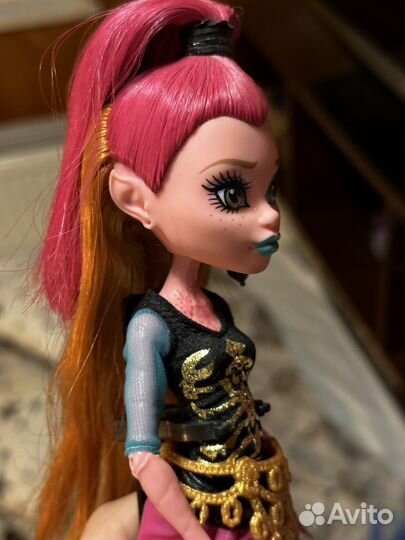 Кукла монстер хай Джиджи