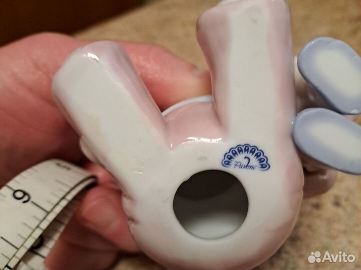 Статуэтка Павоне фарфор