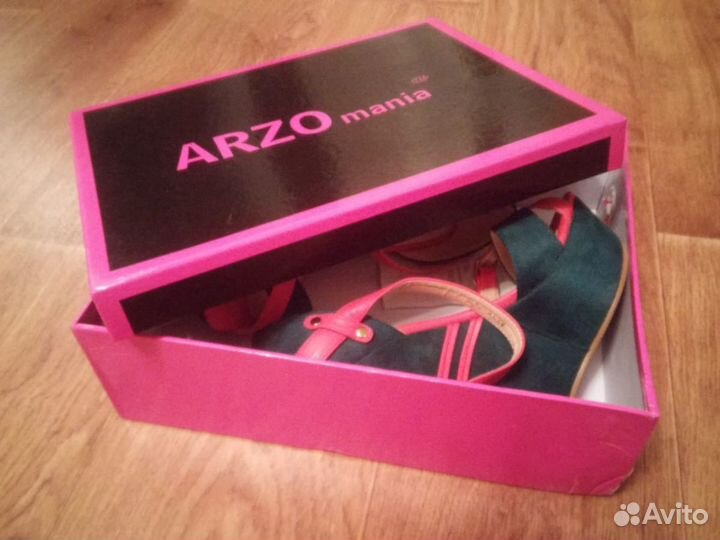 Обувь размер 35