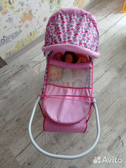 Коляска кукольная