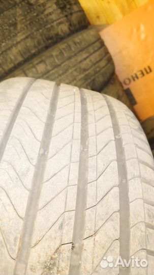 Continental UltraContact 235/50 R18