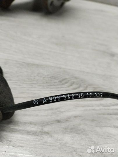 Поворотный кулак правый Mercedes Sprinter 906