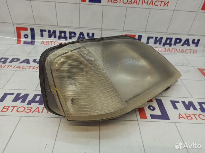 Фара правая Renault Logan 8200211006