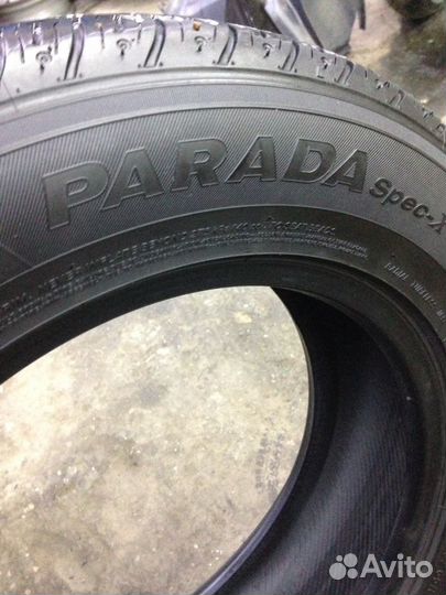Yokohama Parada Spec-X 215/65 R17