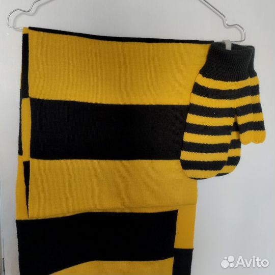 Комплект длинный шарф и варежки 