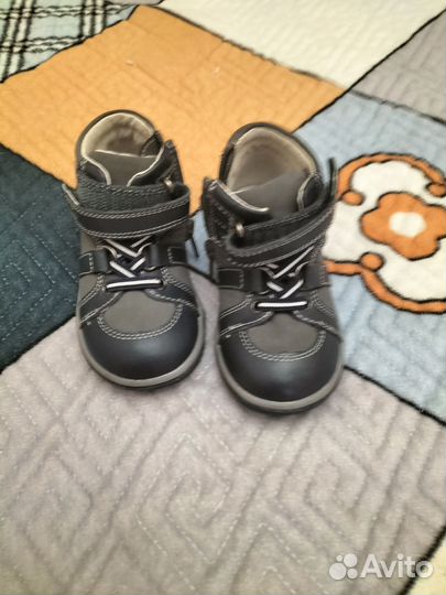 Ботинки демисезонные для мальчика 22 размер
