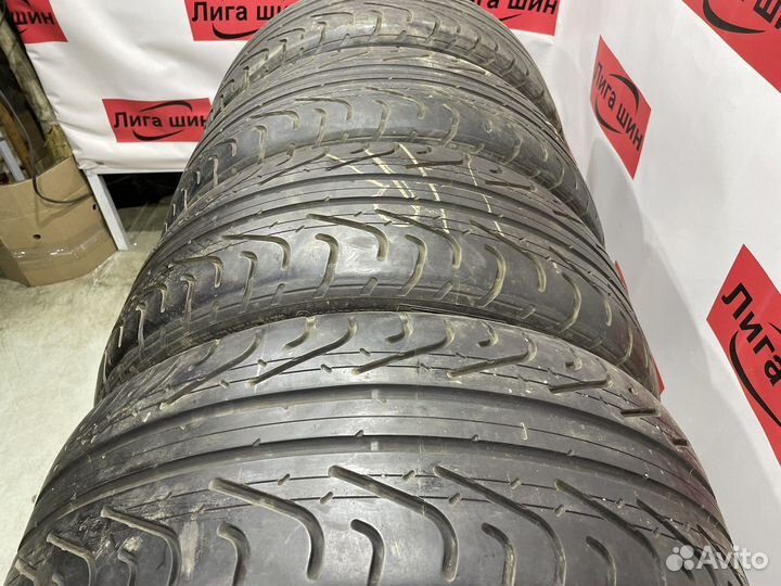 Pirelli P Zero Corsa 235/35 R19