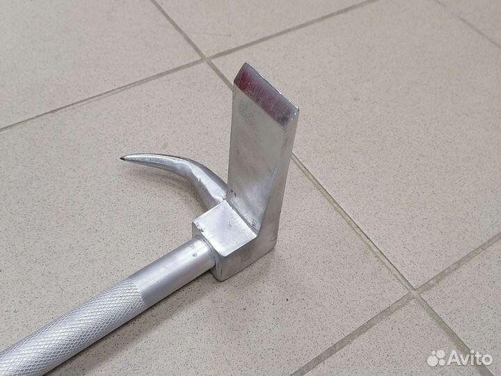 Универсальный инструмент 